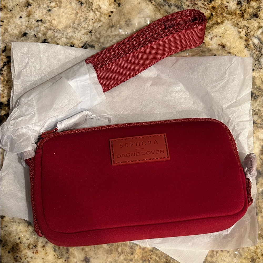 Dagne Dover Wristlet NWT